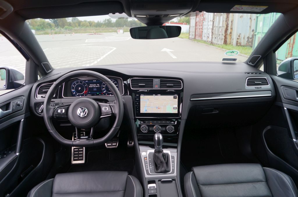 Volkswagen Golf R 2,0 TSI 310 KM DSG7 4Motion – Więcej Golfa w Golfie
